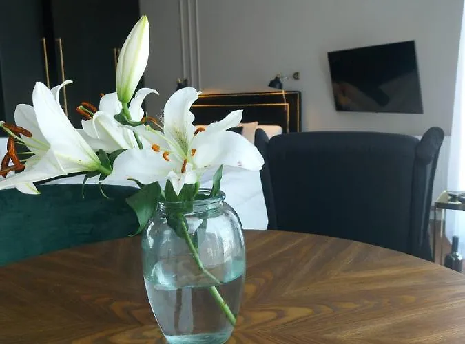 Doris Day Apartment